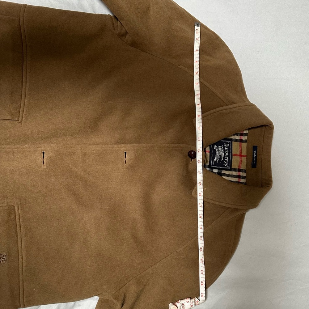 Burberry’s Coat - Picture 9 of 12
